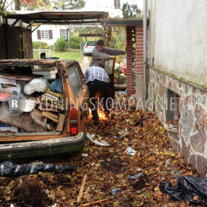 rydning_oprydning_dødsbo_carport_indkoersel_02